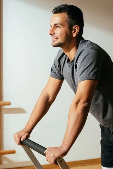 Scopri come il Pilates definisce la scatola della casa e impara a integrarla efficacemente nella tua pratica