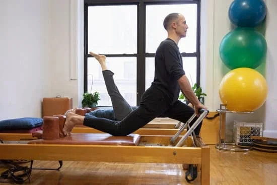 Scopri i fondamenti del Pilates e migliora il tuo benessere fisico ed equilibrio con i principi del metodo Pilates