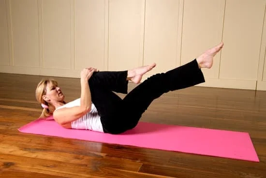 Scopri come si chiama l'efficiente metodo di fitness che unisce i benefici di Pilates e Yoga per il benessere totale