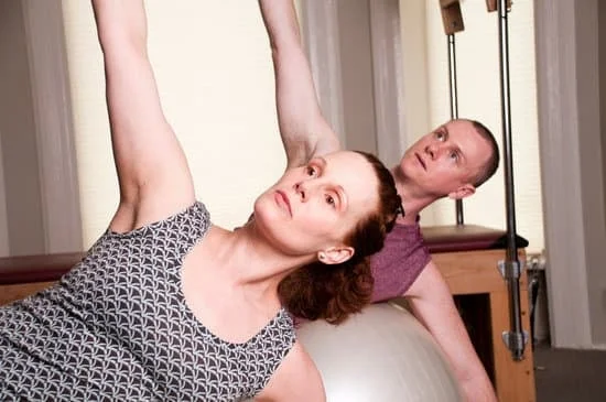 Esercizi Di Pilates Per La Colonna Vertebrale