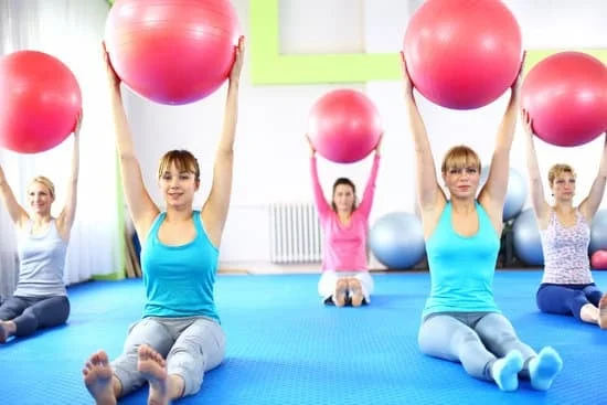 Scopri come utilizzare correttamente il Pilates Ring per migliorare la tua tonificazione muscolare e il tuo equilibrio