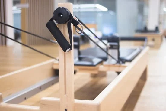 Scopri come studiare Pilates con efficacia e risultati tangibili, seguendo strategie di apprendimento mirate e professionisti qualificati