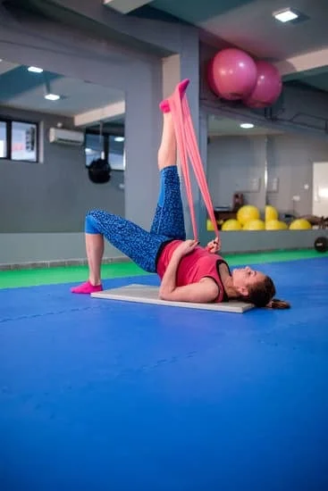 Scopri il significato di fare Pilates: un fantastico metodo di allenamento che migliora la forza e la flessibilità