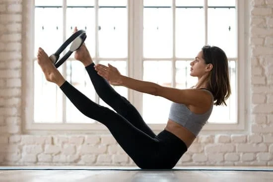 Scopri quante calorie puoi bruciare in un'ora di Pilates e ottieni risultati sorprendenti!