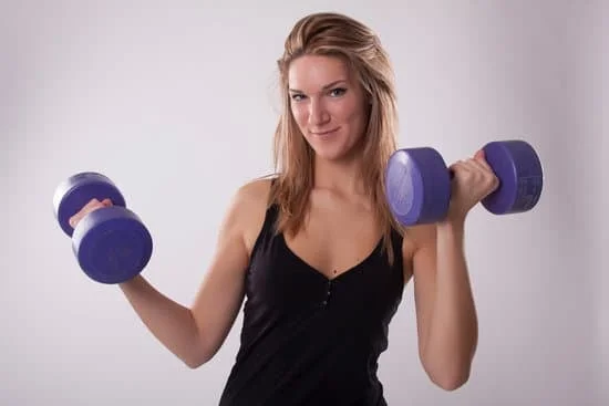 Scopri cosa indossare per le tue lezioni di Pilates e sentiti comodo ed elegante nel tuo outfit!