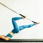 Cosa è Pilates Aero: un metodo di allenamento che fonde gli esercizi del Pilates con l'uso di un'apparecchio sospeso