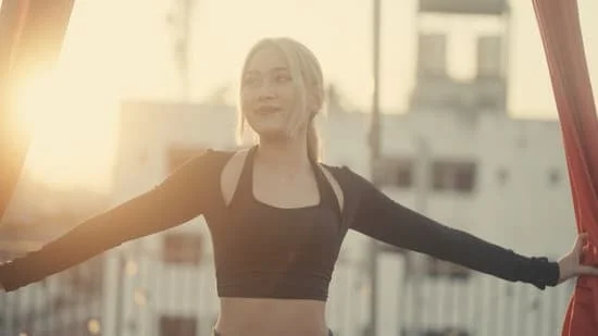 Sviluppa la tua carriera nell'insegnamento del Pilates con il nostro programma intensivo di formazione per diventare istruttrice di Pilates certificata