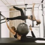 Scopri la struttura di un Reformer Pilates: una macchina versatile che potenzia forza, flessibilità e postura