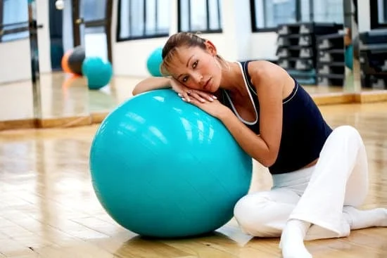 Scopri i molteplici vantaggi del Pilates in palestra per migliorare forza, flessibilità e postura con efficacia