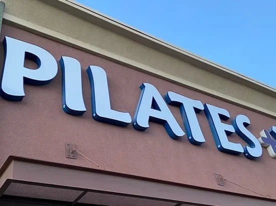Scopri i migliori prezzi per le lezioni di Pilates a Napoli e inizia a prenderti cura del tuo corpo oggi stesso