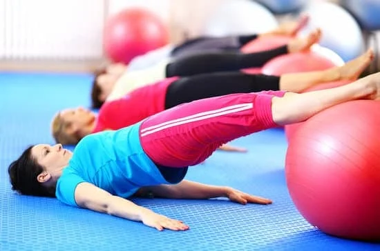 Un modo semplice ed efficace per fare una lezione di Pilates a casa tua, ottenendo tutti i benefici del metodo