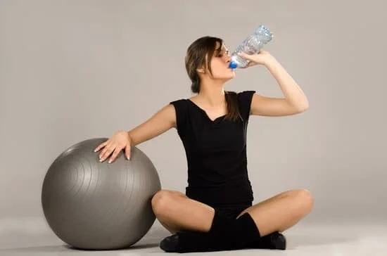 Scopri i segreti di una lezione di Pilates completa per raggiungere il massimo benessere fisico e mentale