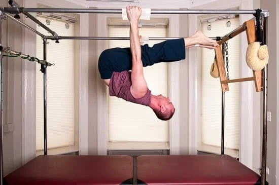Raggiungi una postura perfetta e una muscolatura tonica con le sessioni di Pilates Reformer prima e dopo il tuo allenamento
