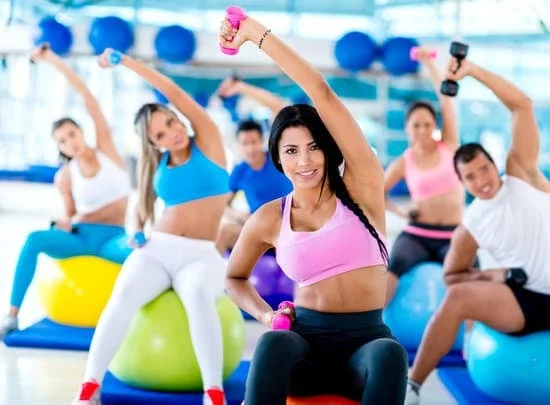 Scopri la perfetta colonna sonora per il tuo allenamento pilates con la musica rilassante che scivola dolcemente nelle tue sessioni