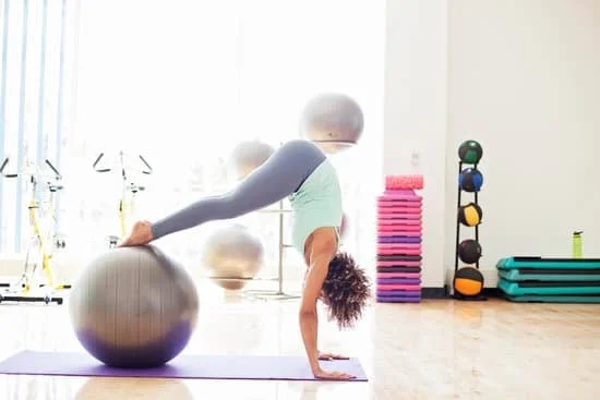 Leggings Pilates: comfort e stile per le tue sessioni di pilates. Scopri i migliori modelli per un allenamento perfetto