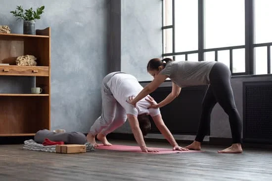 Esperienze di allenamento personalizzate con il macchinario Pilates per raggiungere una maggiore forza e flessibilità