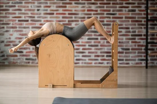 Tonifica il tuo corpo e ritrova un benessere totale con i migliori esercizi Pilates per migliorare la tua postura e flessibilità