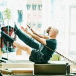 Quante Calorie Si Consumano in Un'Ora Di Pilates Scopri quante calorie brucerai in un'ora di Pilates con questo essenziale testo alt!