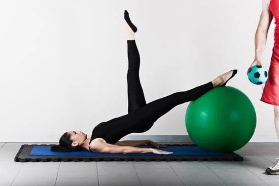 Scopri i benefici del Pilates a Montichiari: miglioramento della postura, tonificazione muscolare e flessibilità garantiti!