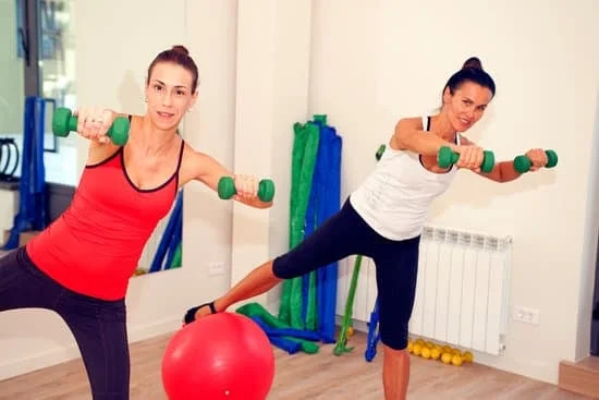 Costruisci la tua stabilità e comfort durante le lezioni di Pilates con i nostri calzini per Pilates antiscivolo