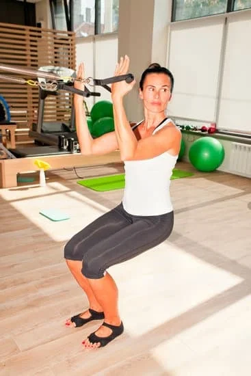 Rafforzare la schiena con esercizi di Pilates: scopri i migliori movimenti per migliorare la postura e ridurre il dolore