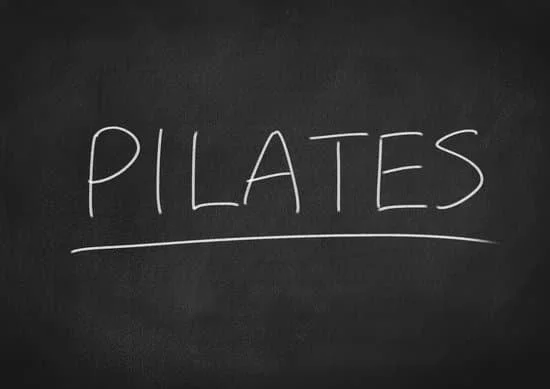 Scopri i migliori esercizi di Pilates per il muro e rafforza il tuo corpo in modo efficace e sicuro