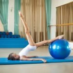 Scopri il metodo Pilates con Silvia Arese, esperta istruttrice per migliorare la tua postura e rafforzare il corpo