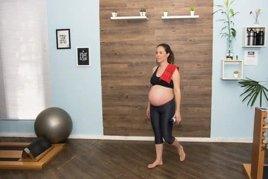 Calcola facilmente le calorie bruciate in soli 5 minuti di Pilates per monitorare i tuoi progressi!