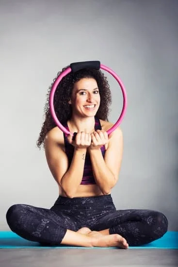 Ottieni una forma fisica completa e migliorare la postura con gli esercizi di Pilates