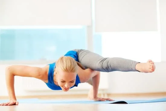 Scopri i benefici degli esercizi di ELEMENTO Pilates per rafforzare il corpo e migliorare la postura