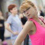 Esercizi di Pilates in piedi per migliorare l'equilibrio e la postura in modo efficace