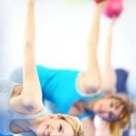 I migliori esercizi di Pilates al muro per tonificare il corpo e migliorare la postura