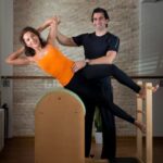 Esercizi Pilates per rinforzare le ginocchia e migliorare la stabilità articolare