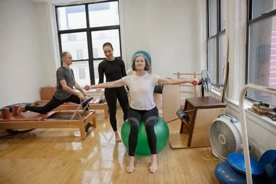 Esercizi di Pilates per rafforzare e tonificare i muscoli dell'interno coscia