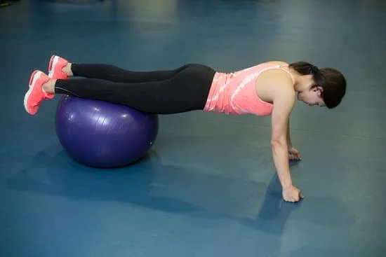 Pratica pilates al muro per 21 giorni gratis e ottieni i massimi benefici in breve tempo