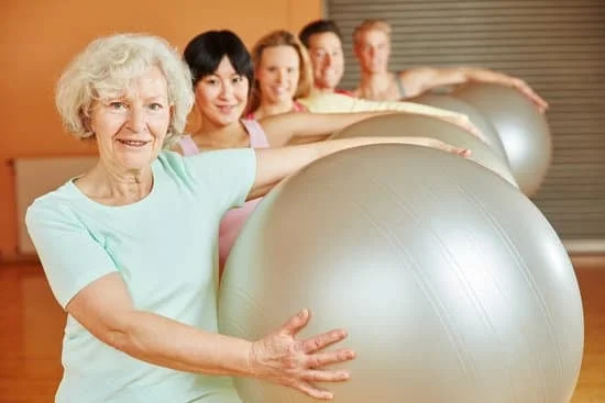 Esercizi con rullo Pilates: migliorare la stabilità e il core con movimenti controllati