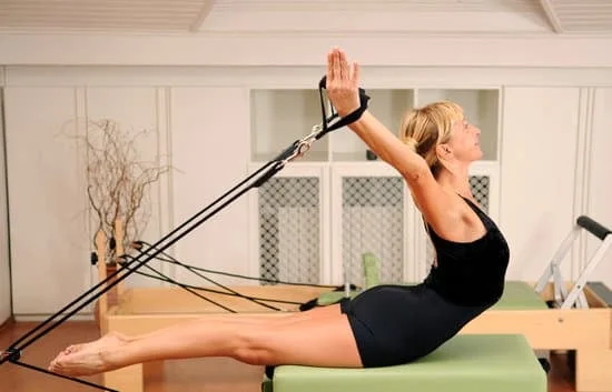 Migliora la flessibilità e la postura con il Pilates