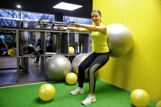 Esercizi di pilates al muro per glutei: tonifica e rafforza con questi movimenti efficaci