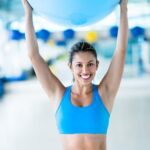 Anello Pilates Esercizi Scopri gli esercizi per l'anello Pilates e ottieni risultati sorprendenti