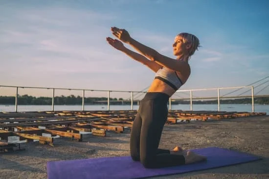 Raggiungi la forma perfetta con la SFIDA 28 GIORNI PILATES AL MURO: scopri i benefici nell'allenamento quotidiano