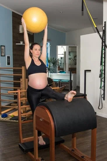 Allenati con la formazione Pilates per migliorare la tua salute e forma fisica