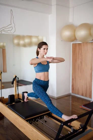 Esercizi di pilates a Portogruaro per migliorare la postura e rafforzare i muscoli
