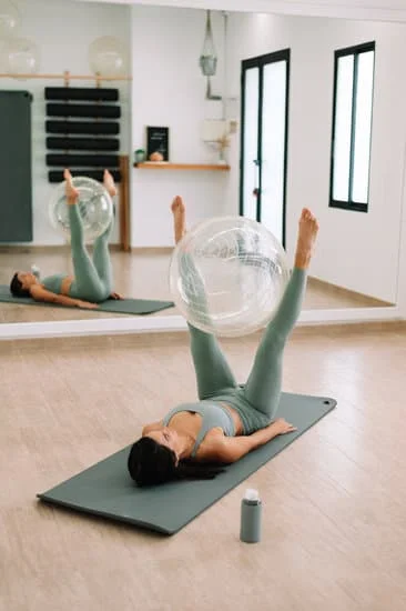 Pratica Pilates almeno tre volte alla settimana per massimizzare i benefici