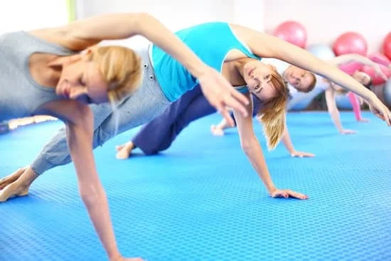 Esercizi di Pilates a Pomigliano per migliorare la postura e la flessibilità. Scopri le lezioni di Pilates a Pomigliano