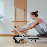 Esercizi Palla Grande Pilates Esercizi con palla grande Pilates per tonificare e rafforzare il corpo