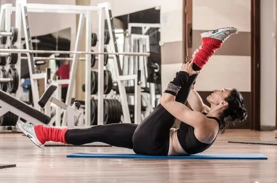 Esercizi di Swan Dive Pilates per una maggiore flessibilità e tonificazione