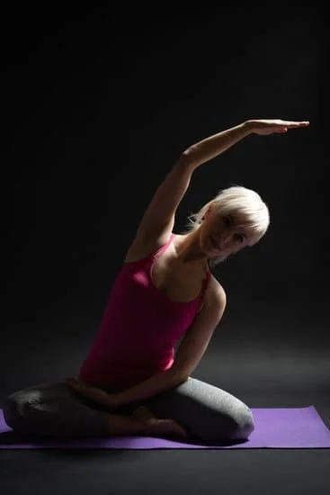 Esercizi Pilates da fare in casa per migliorare la postura e la flessibilità