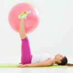 Esercizi ginnastica Pilates per tonificare e rafforzare il corpo con precisione e controllo