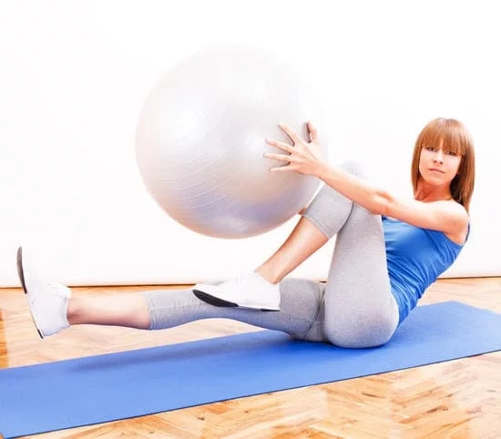 Toni i glutei con gli esercizi Pilates per glutei