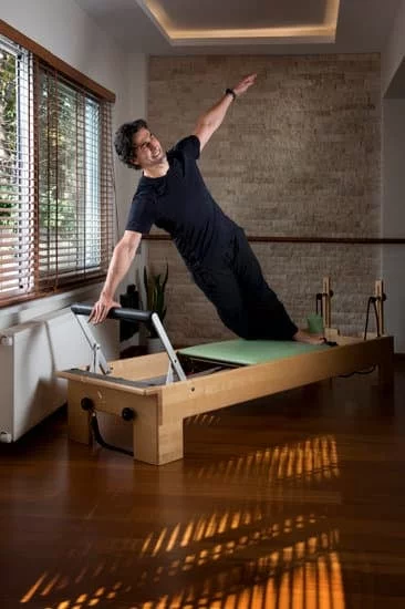 Scopri i benefici della ginnastica posturale o del Pilates per sentirsi MEGLIO ogni giorno